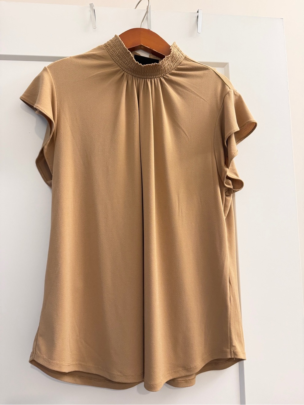 New York & Company Camel Ribbed Mock Neck Top Large